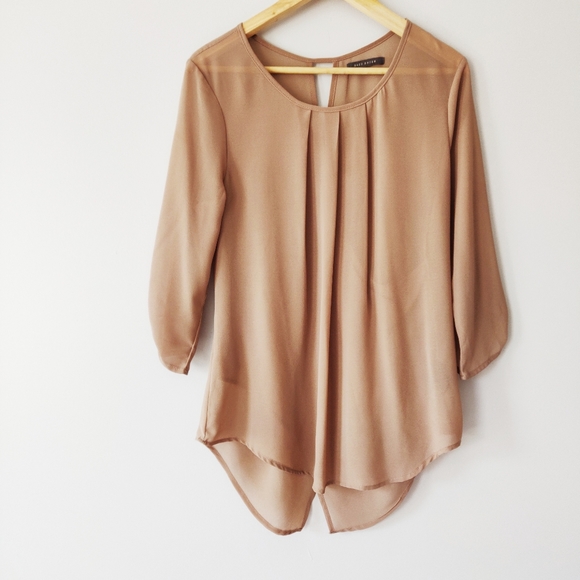 Suzy Shier blouse - Picture 1 of 4